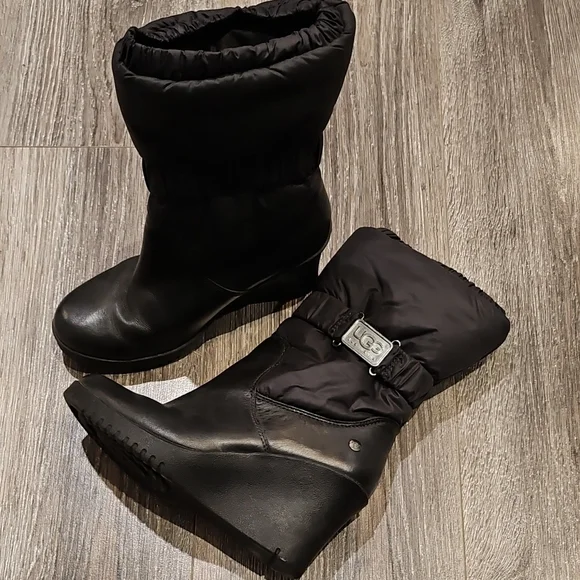 Ugg Boots Size 5 - Picture 1 of 5